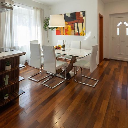 Lumaja Luxury Apartman Biograd na Moru Kültér fotó